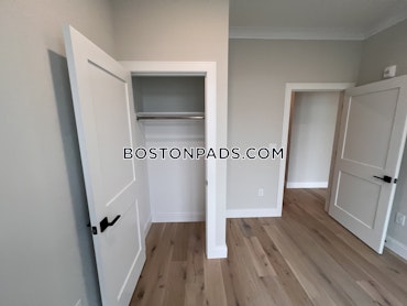 Boston - 4 Beds, 3 Baths