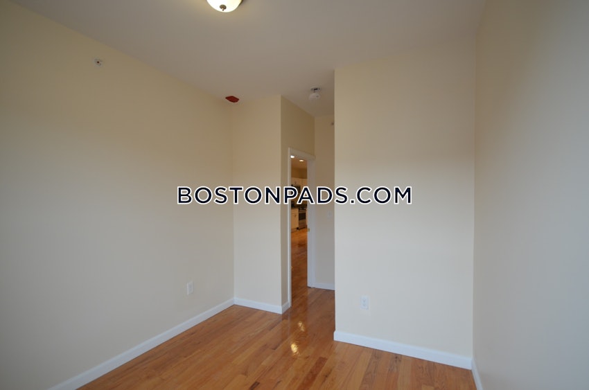 BOSTON - EAST BOSTON - MAVERICK - 3 Beds, 1 Bath - Image 7