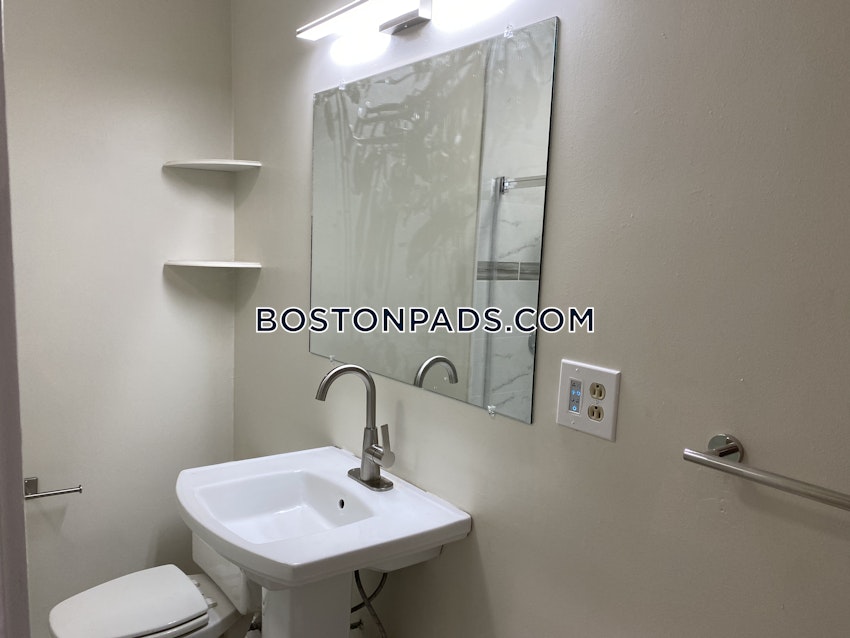 BOSTON - SOUTH BOSTON - WEST SIDE - 3 Beds, 2.5 Baths - Image 28