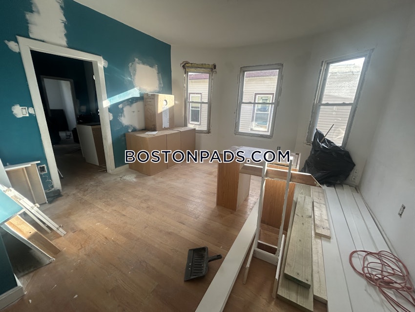 BOSTON - DORCHESTER - BLUE HILL AVENUE - 4 Beds, 1 Bath - Image 8