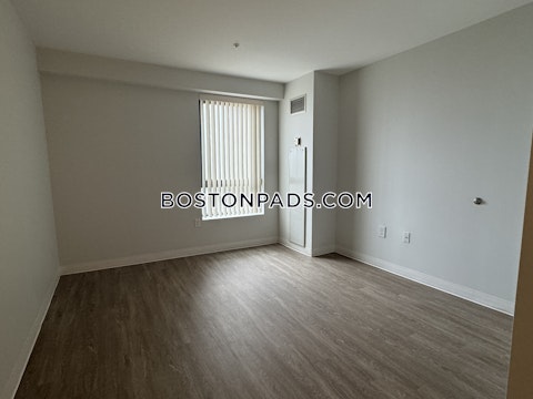 Hancock St. Quincy photo 2