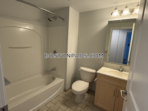 Hancock St. Quincy photo 4