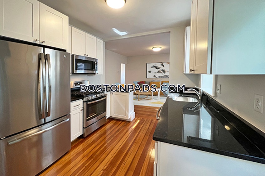 SOMERVILLE - PORTER SQUARE - 3 Beds, 2 Baths - Image 9