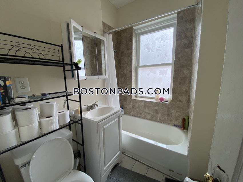 BOSTON - ALLSTON/BRIGHTON BORDER - 2 Beds, 1 Bath - Image 10