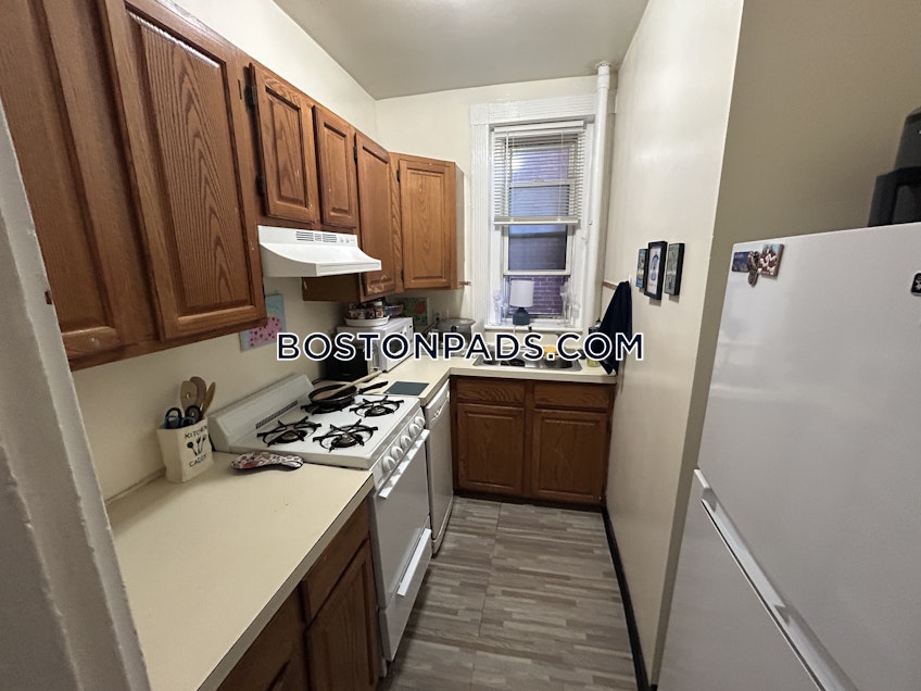 Boston - $4,075+ /month