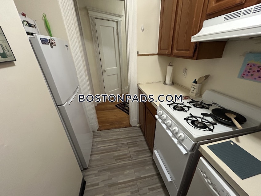 Boston - $4,075+ /month
