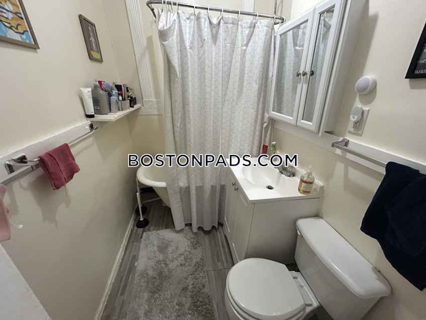Boston - $4,075+ /month