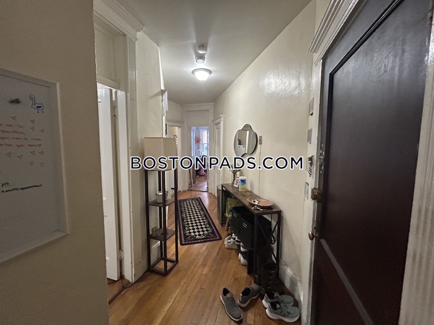 Boston - $4,075+ /month