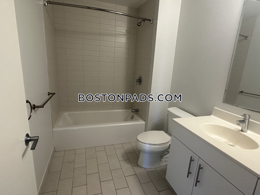 BOSTON - SEAPORT/WATERFRONT - 3 Beds, 2 Baths - Image 10