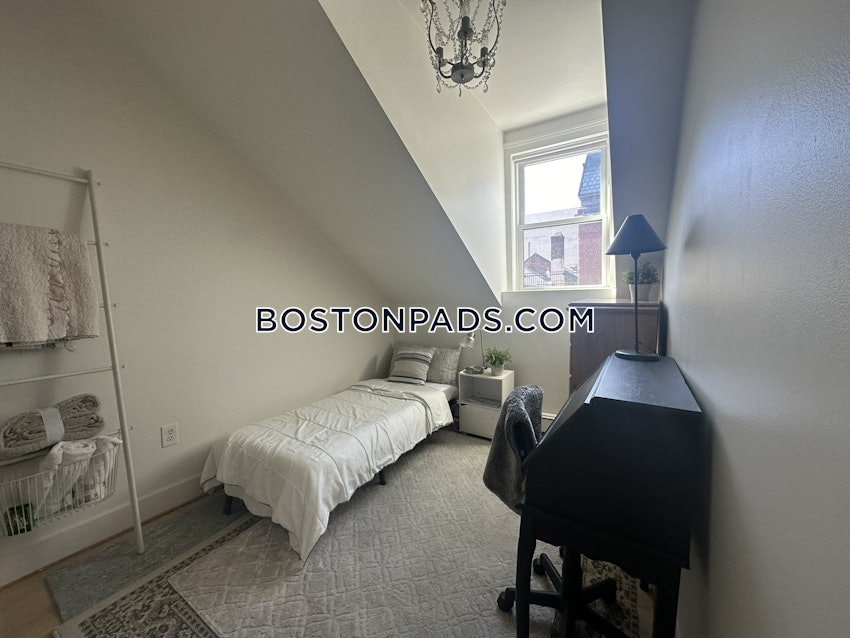 BOSTON - EAST BOSTON - MAVERICK - 3 Beds, 1.5 Baths - Image 11