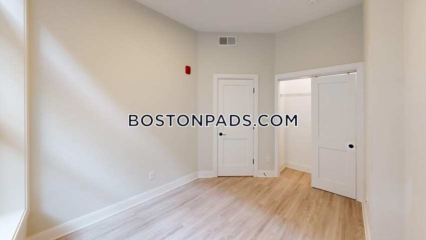 BOSTON - DOWNTOWN - 4 Beds, 2 Baths - Image 10