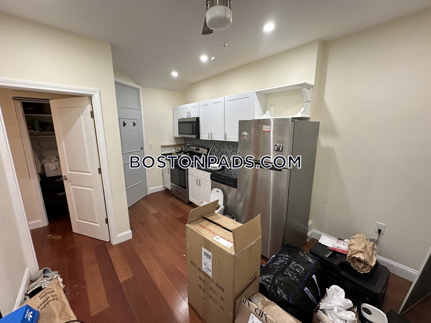 Cambridge - $2,900+ /month