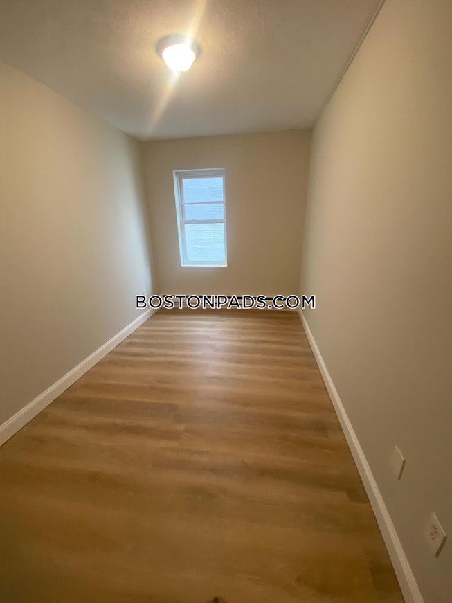 Boston - $3,900+ /mo