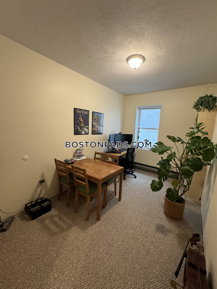 Boston - $3,900+ /month