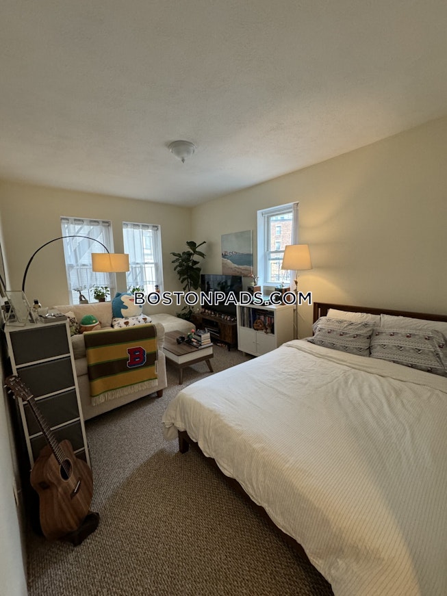 Boston - $3,900+ /mo