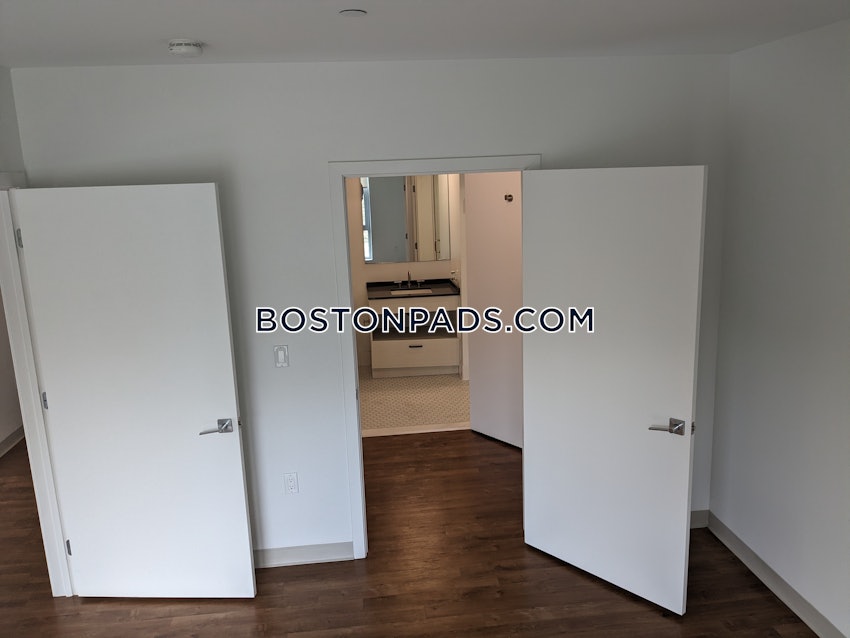 BOSTON - MISSION HILL - 2 Beds, 2 Baths - Image 8
