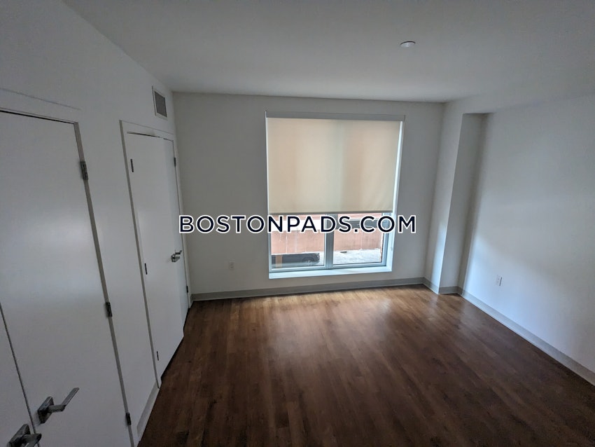 BOSTON - MISSION HILL - 2 Beds, 2 Baths - Image 9