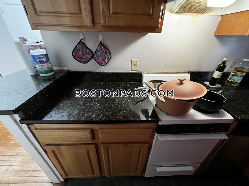 Boston - $3,575+ /month