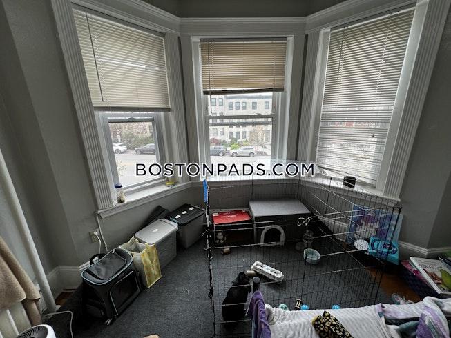 Boston - $3,575+ /mo