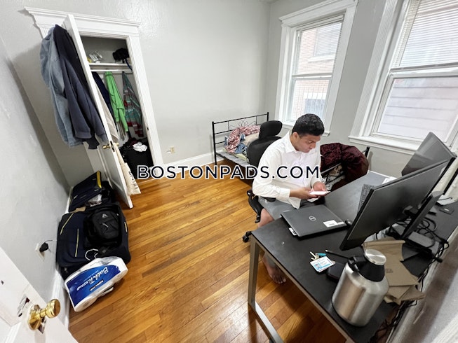 Boston - $3,575+ /mo