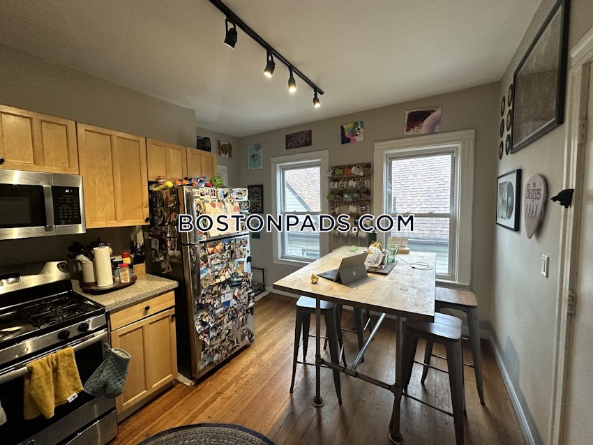 MEDFORD - MAGOUN SQUARE - 4 Beds, 2 Baths - Image 1