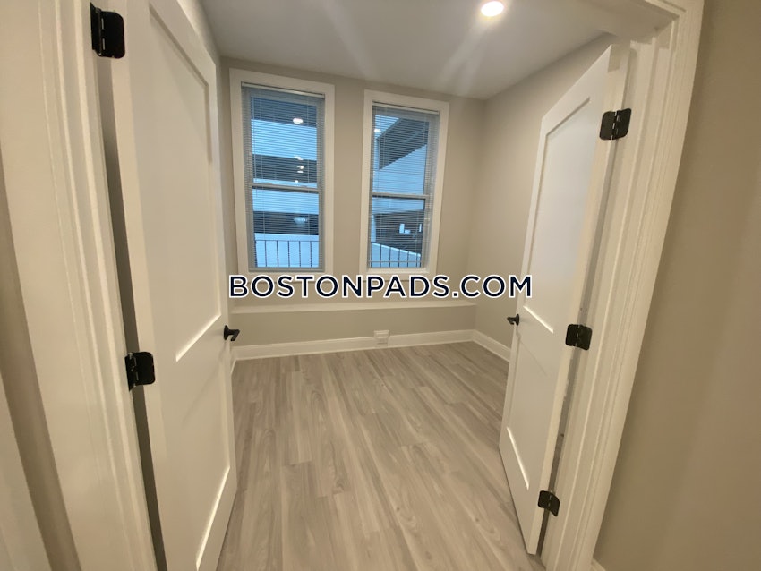 BOSTON - DOWNTOWN - 4 Beds, 2 Baths - Image 29