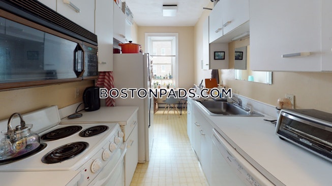 Boston - $2,295+ /mo