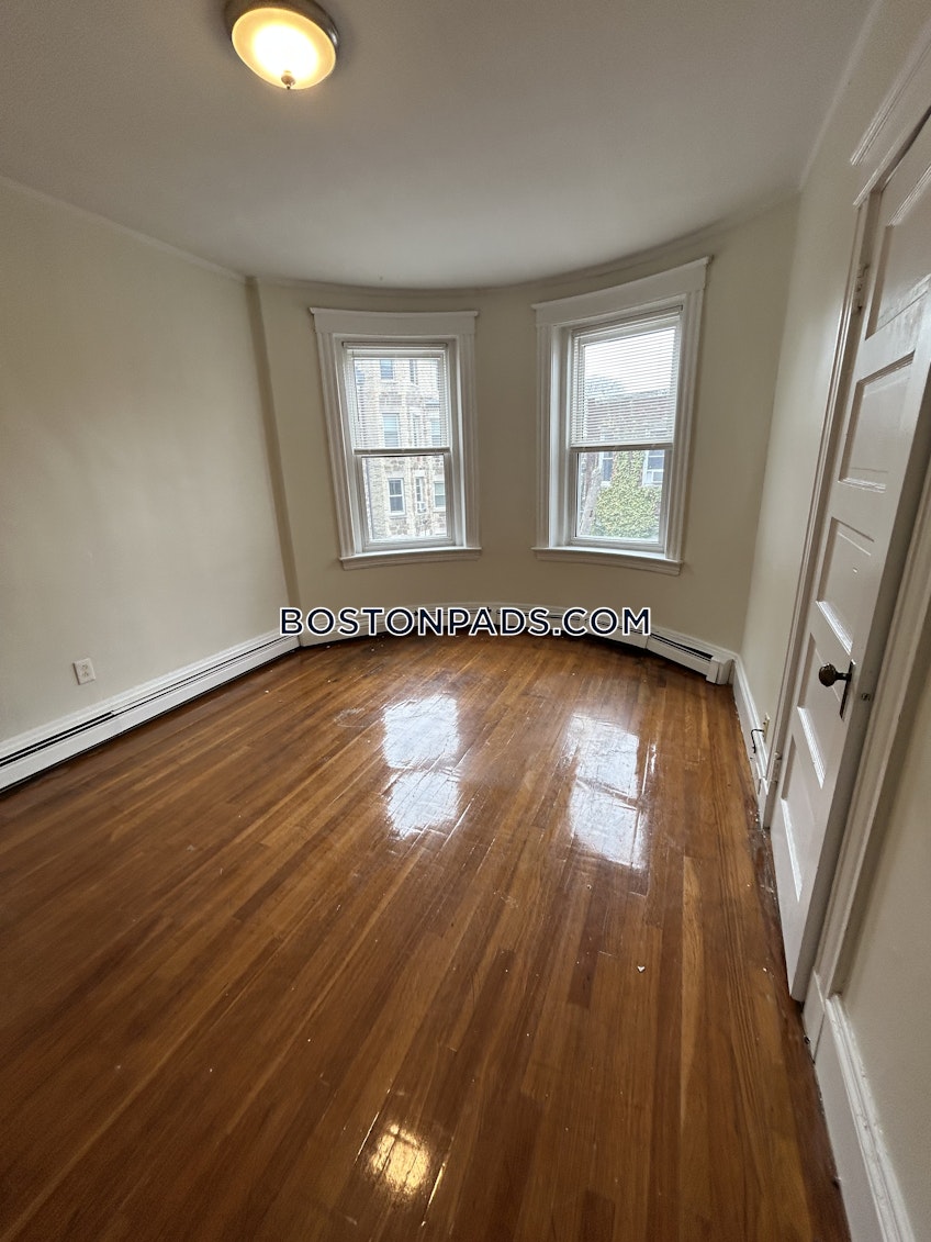 Brookline - $2,950+ /month