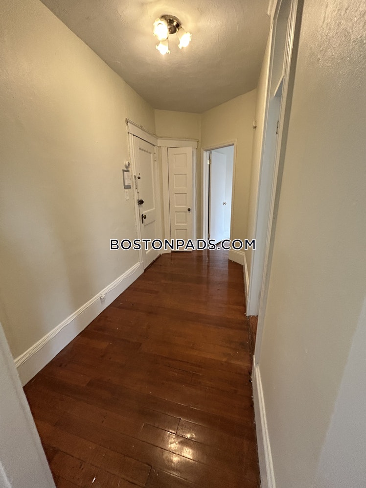 Winthrop Rd., Brookline