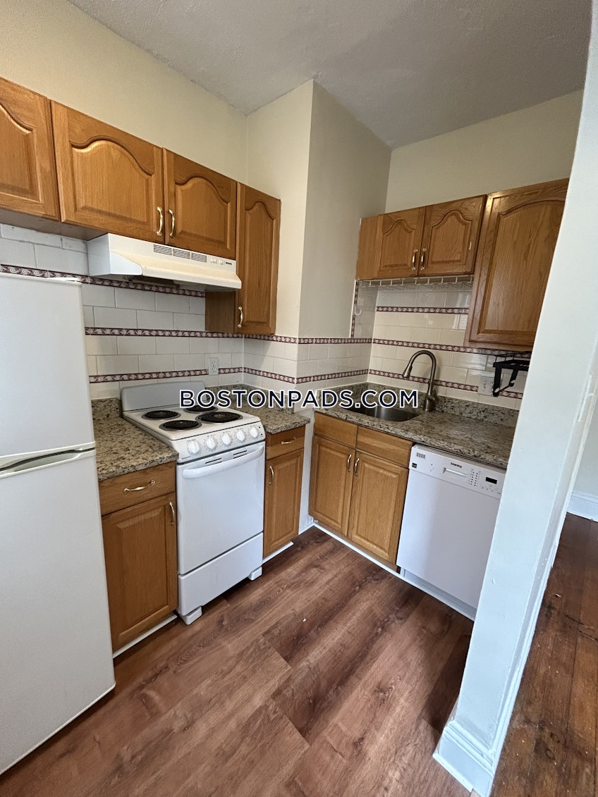 Brookline - $2,950+ /month