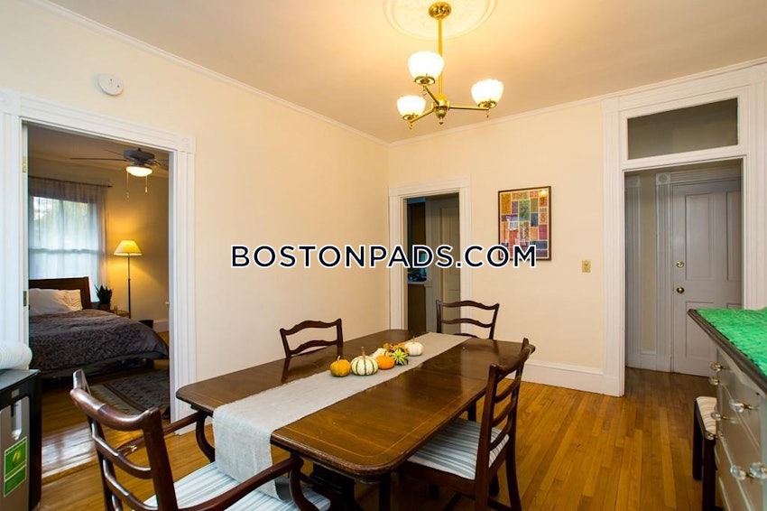 CAMBRIDGE - PORTER SQUARE - 4 Beds, 2.5 Baths - Image 4