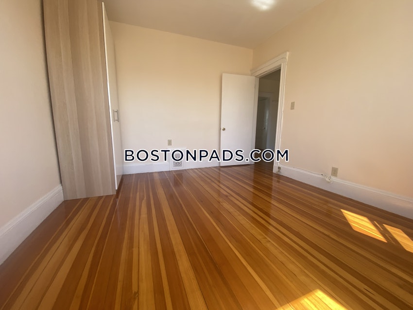 BOSTON - DORCHESTER - UPHAMS CORNER - 3 Beds, 1 Bath - Image 36