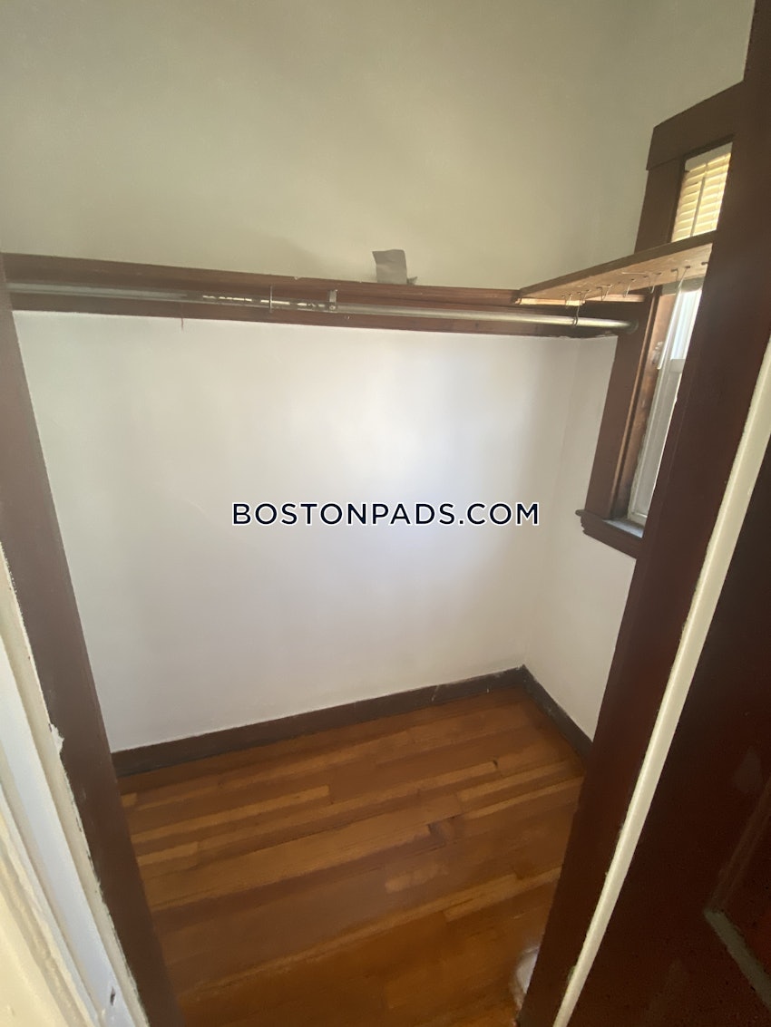 BOSTON - DORCHESTER - UPHAMS CORNER - 3 Beds, 1 Bath - Image 11