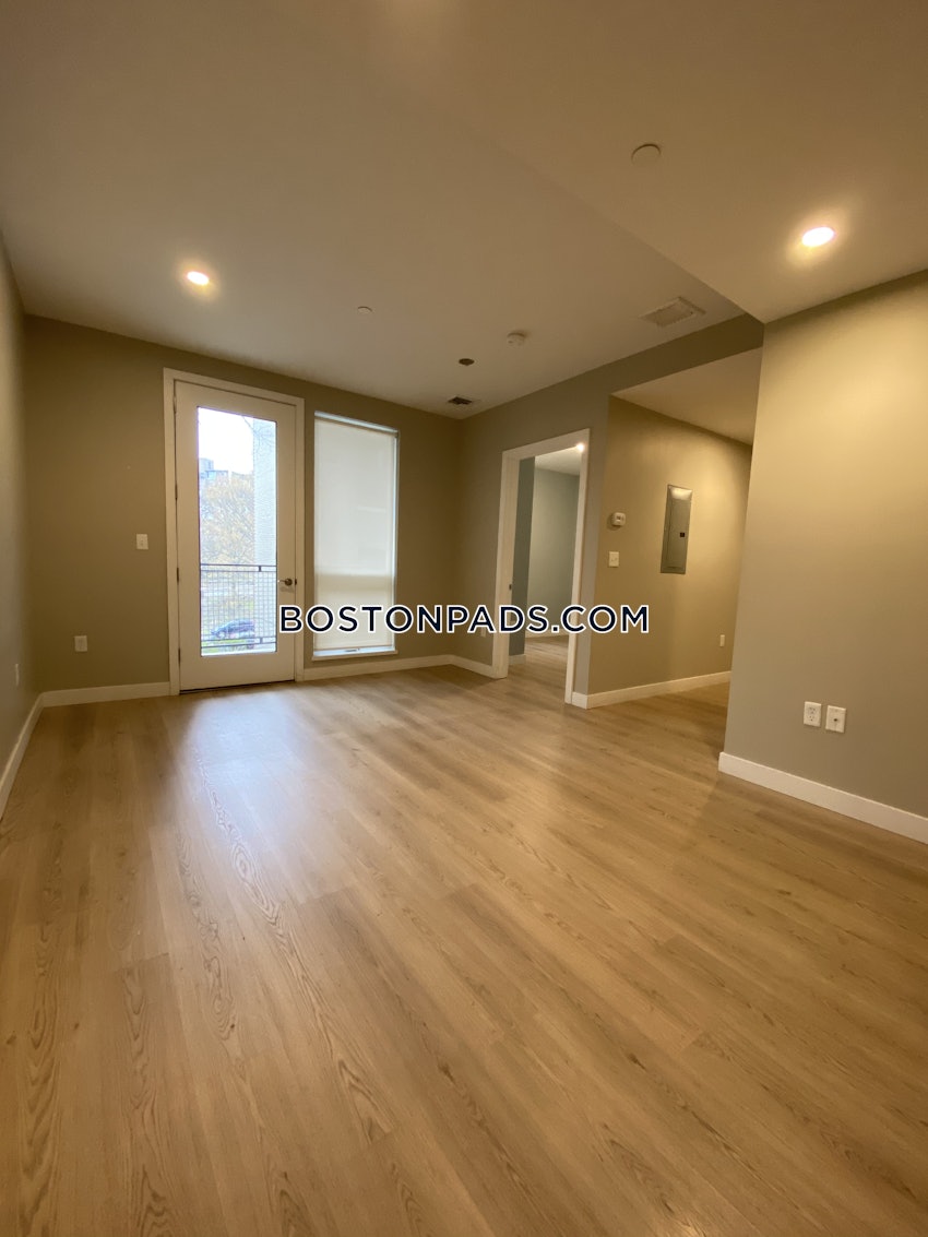 BOSTON - MISSION HILL - 3 Beds, 2 Baths - Image 1