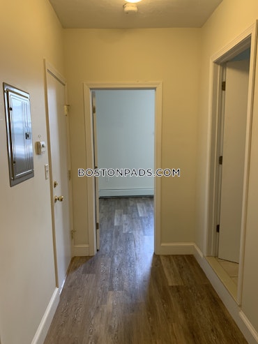 Boston - 2 Beds, 1 Baths