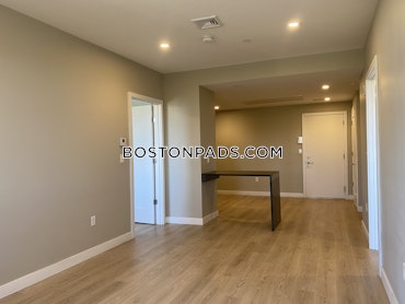 Boston - 2 Beds, 2 Baths