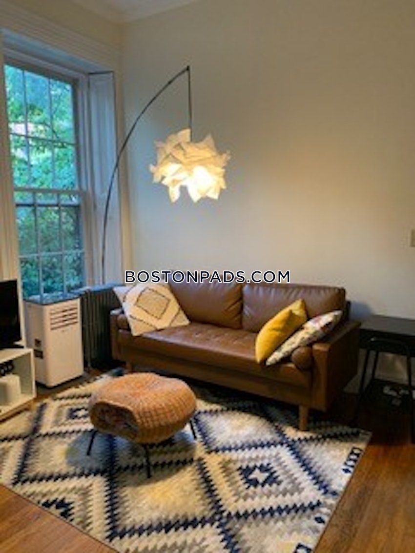 BOSTON - BEACON HILL - 1 Bed, 1 Bath - Image 2