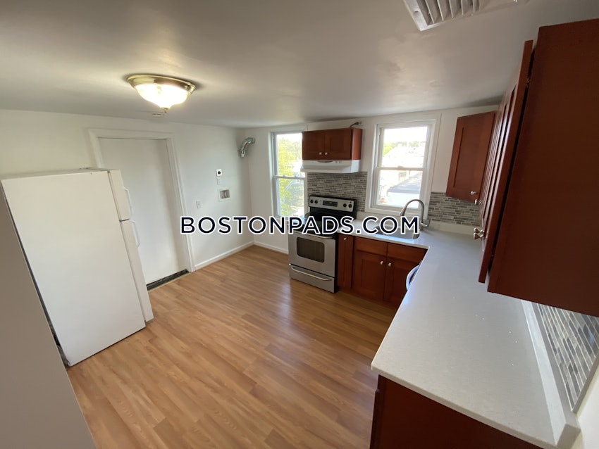 BROOKLINE - CHESTNUT HILL - 3 Beds, 2 Baths - Image 16