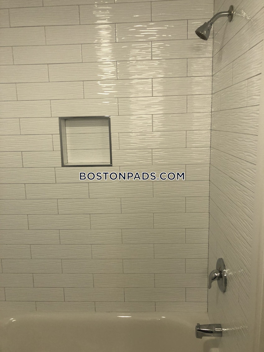 BOSTON - MISSION HILL - 3 Beds, 2 Baths - Image 12