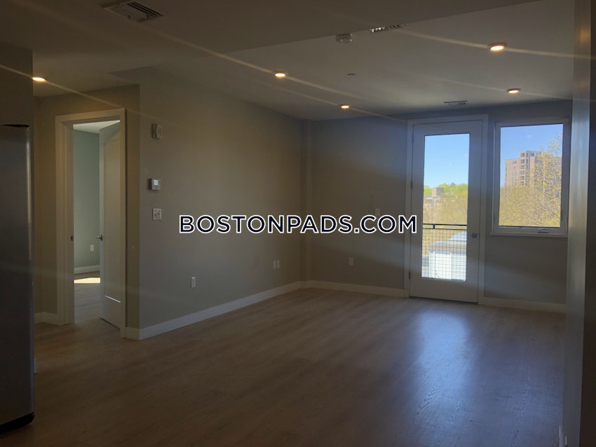 BOSTON - MISSION HILL - 3 Beds, 2 Baths - Image 2