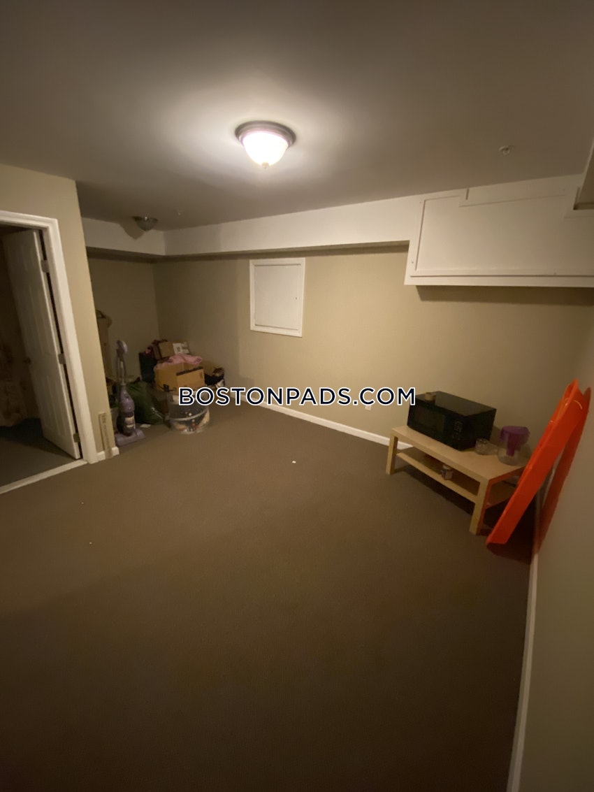 BOSTON - EAST BOSTON - MAVERICK - 3 Beds, 2 Baths - Image 13