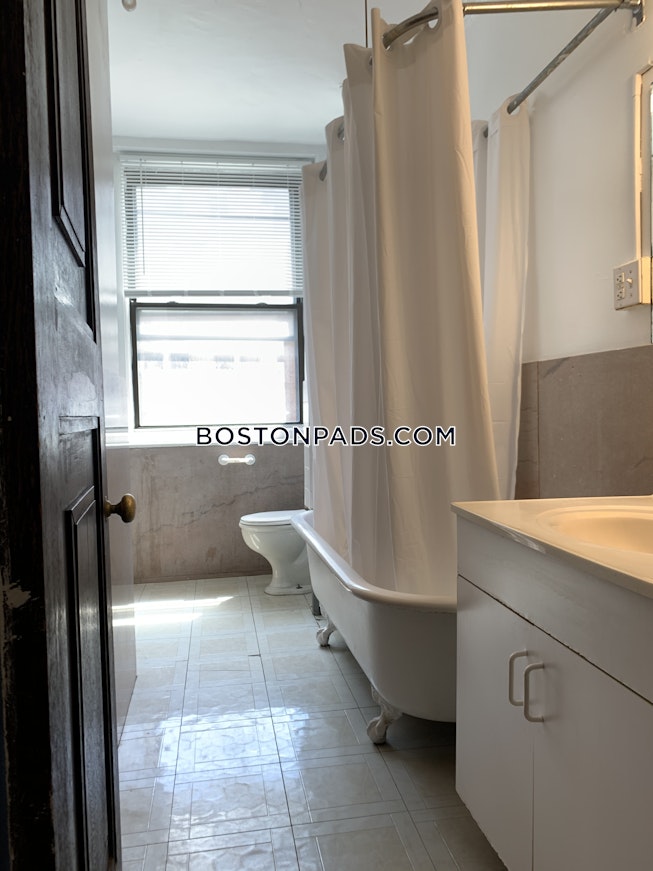 Boston - $3,700+ /mo