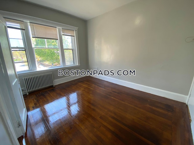 Boston - $3,575+ /mo