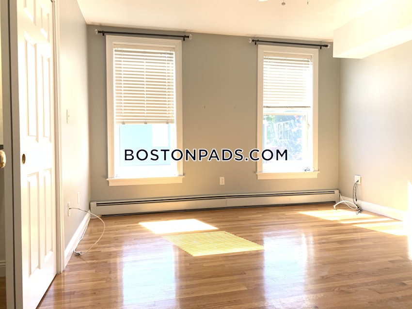 BOSTON - SOUTH BOSTON - EAST SIDE - 4 Beds, 1.5 Baths - Image 2