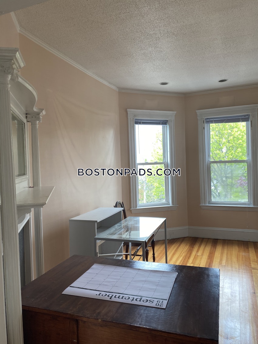 BOSTON - DORCHESTER - SAVIN HILL - 3 Beds, 1 Bath - Image 25