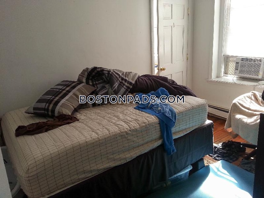 BROOKLINE- COOLIDGE CORNER - 4 Beds, 2 Baths - Image 3