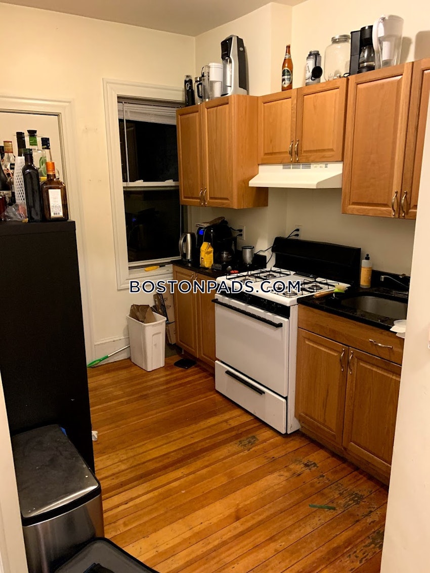 BOSTON - BEACON HILL - 3 Beds, 1 Bath - Image 8