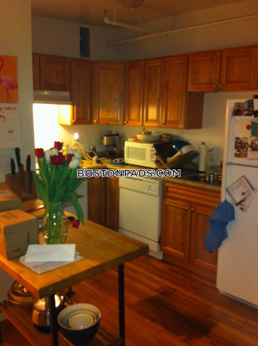 BOSTON - BRIGHTON- WASHINGTON ST./ ALLSTON ST. - 2 Beds, 1 Bath - Image 1