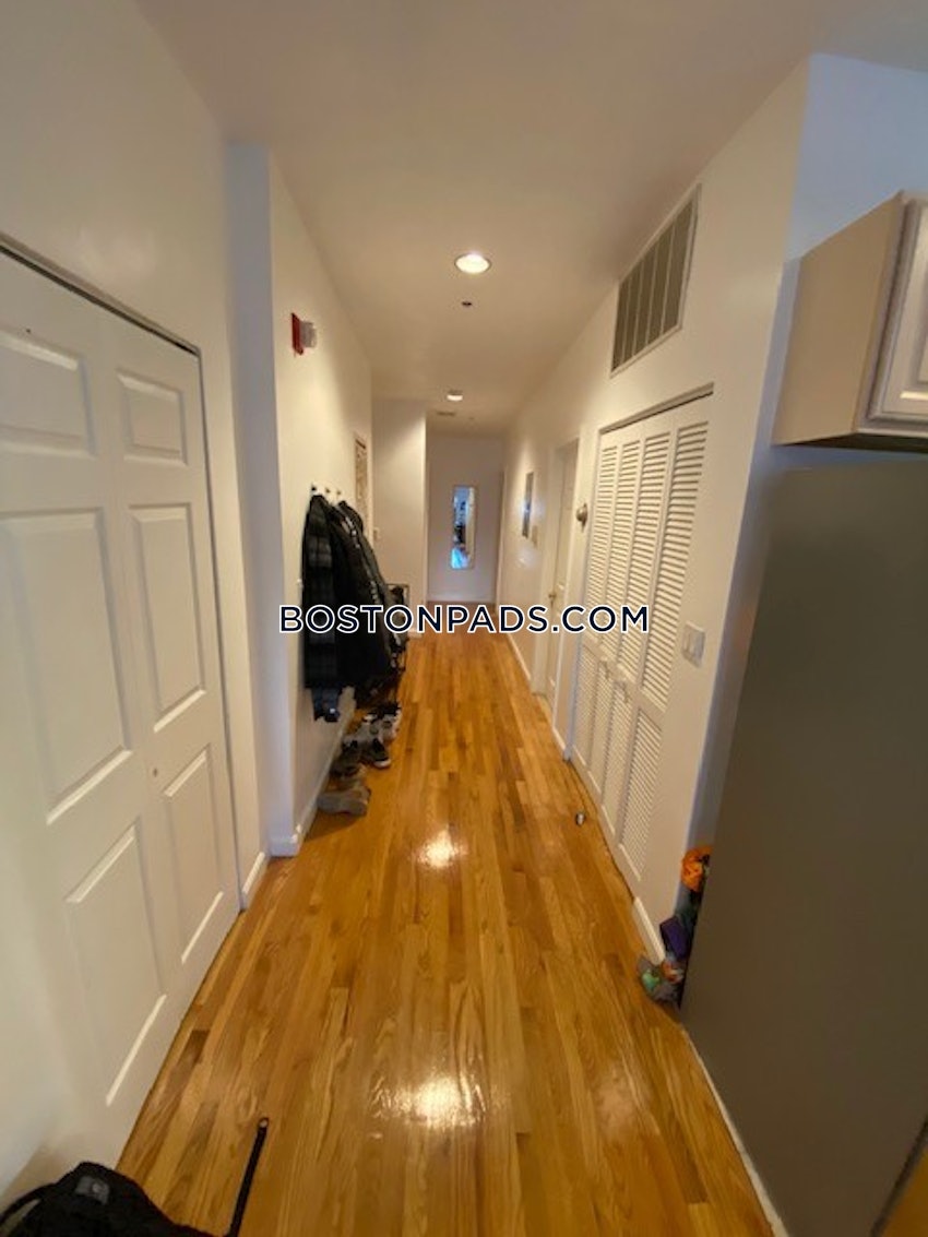 BOSTON - NORTH END - 2 Beds, 2 Baths - Image 4