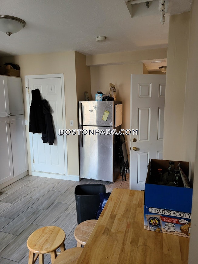 Boston - $5,700+ /mo